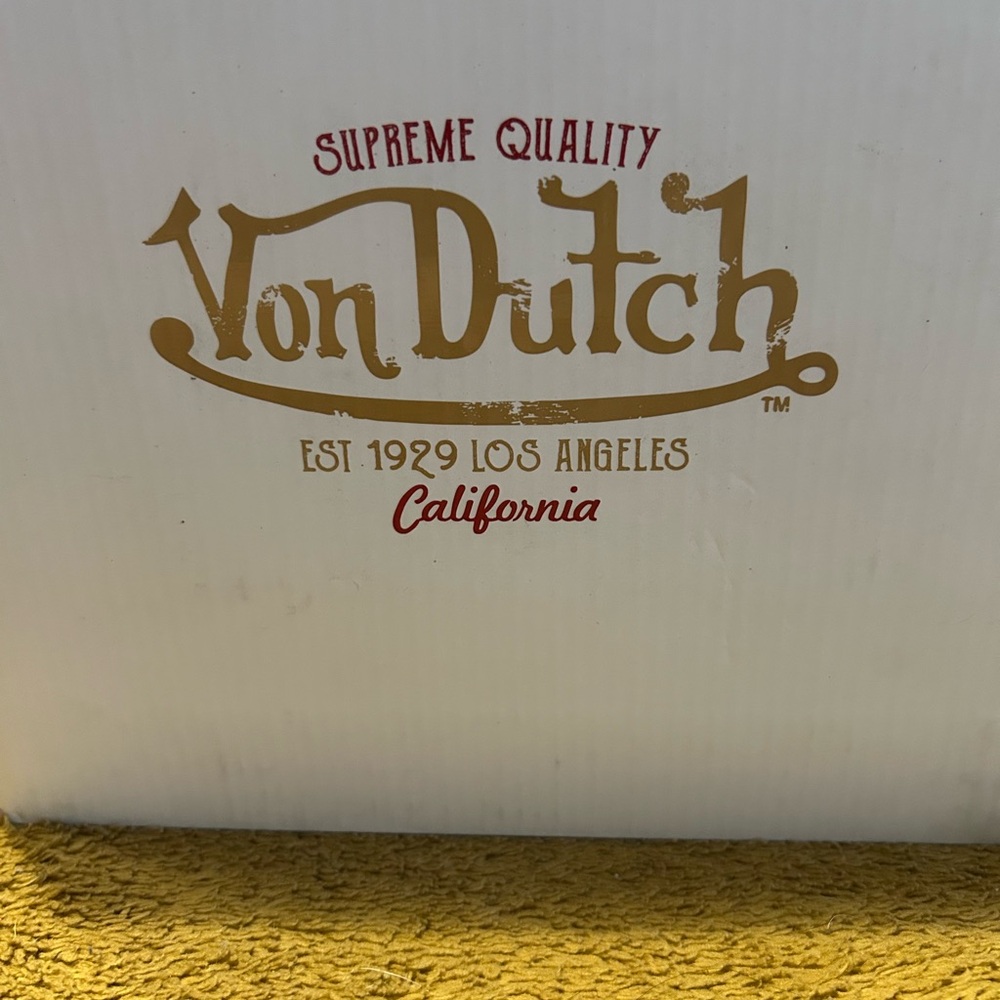 Von Dutch black mirror bowling ball bag